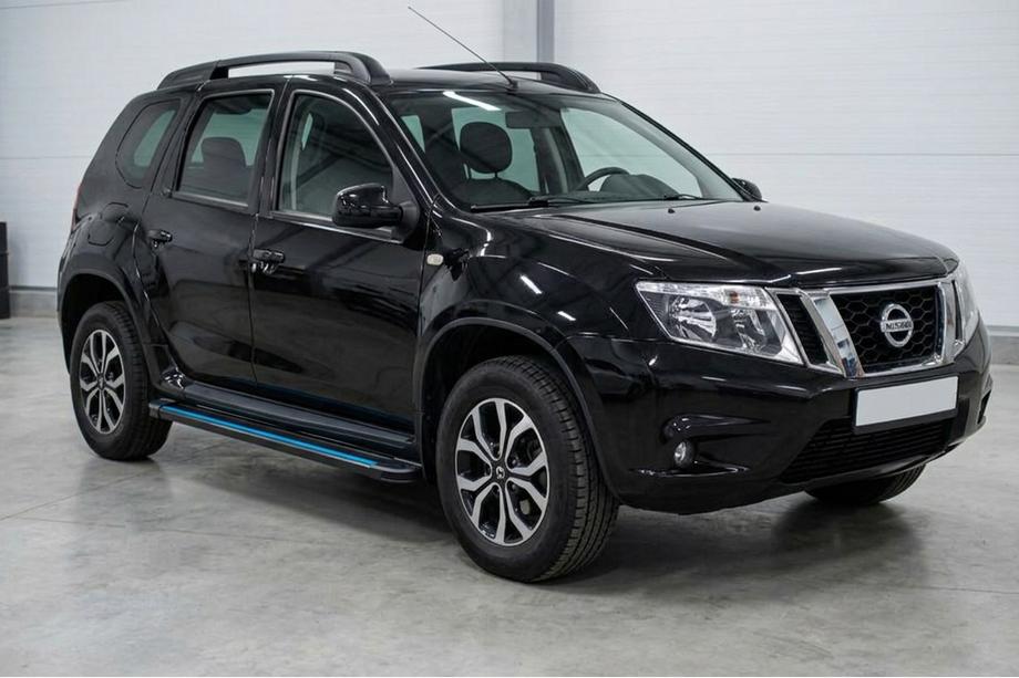 Nissan Terrano 2014– Sidosteg Maya Blue (2 st, aluminium) Image
