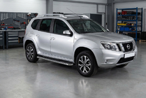 Nissan Terrano 2014– Maydos V1 sidosteg (2 st, aluminium/rostfritt stål) foto 1