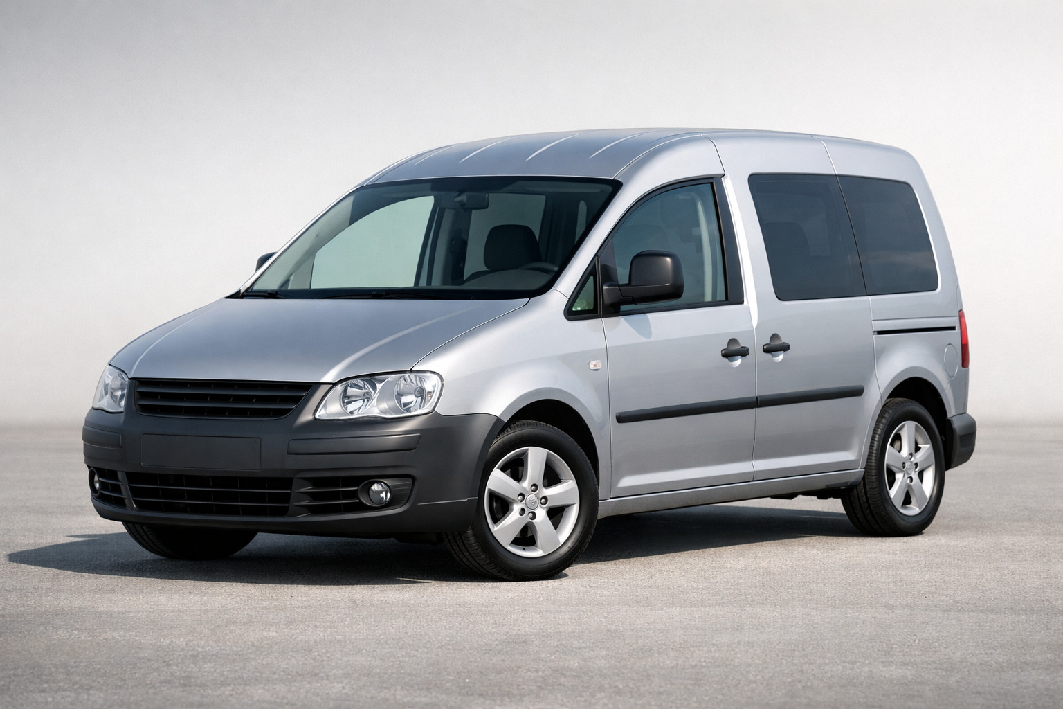 Volkswagen Caddy 2004–2010: test av en liten transporthjälte