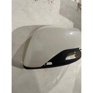 Nedsatt! Spegelkåpa (utan blinkers, 2016-stil) vänster Toyota Land Cruiser 200 2007–2021 foto 3