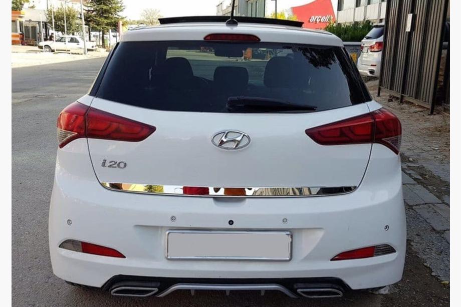 Hyundai I-20 2014–2020 Kromlist för bakluckans kant 2014-2018 (rostfritt stål) Image