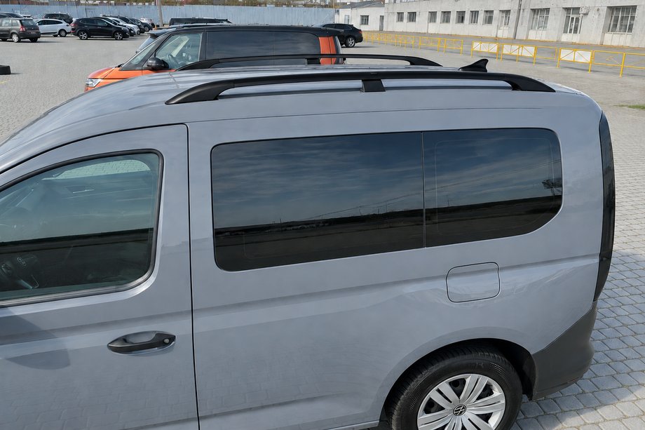 Ford Connect 2021– Svarta takrails (turkisk design) Image