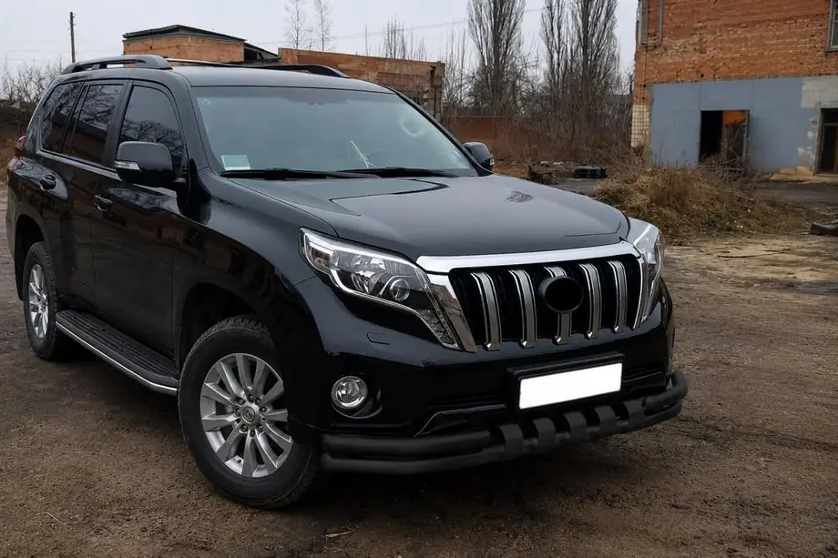 Toyota Land Cruiser Prado 150 2009–2023 Frontbåge F3-31 Black (rostfritt stål) Foto 3