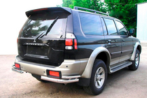 Mitsubishi Pajero Sport 1996–2007 Bakre dubbla hörnsektioner (2 st, rostfritt) foto 1