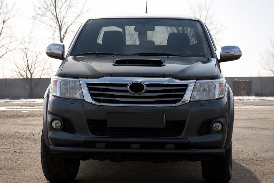 Toyota Hilux 2006–2015 Frontbåge ST014 Black (rostfritt stål) Image