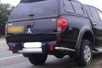 Mitsubishi L200 2006–2015 Bakre hörn AK003 (2 st, rostfritt stål) foto 3