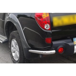 Bakre hörn AK003 (2 st, rostfritt stål) Mitsubishi L200 2006–2015 foto 1
