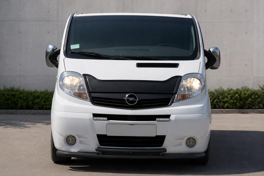 Renault Trafic 2001–2015 Frontbåge ST014/2 Black (rostfritt stål) Image