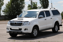 Toyota Hilux 2006–2015 Frontskydd ST015 Black (rostfritt stål) foto 2