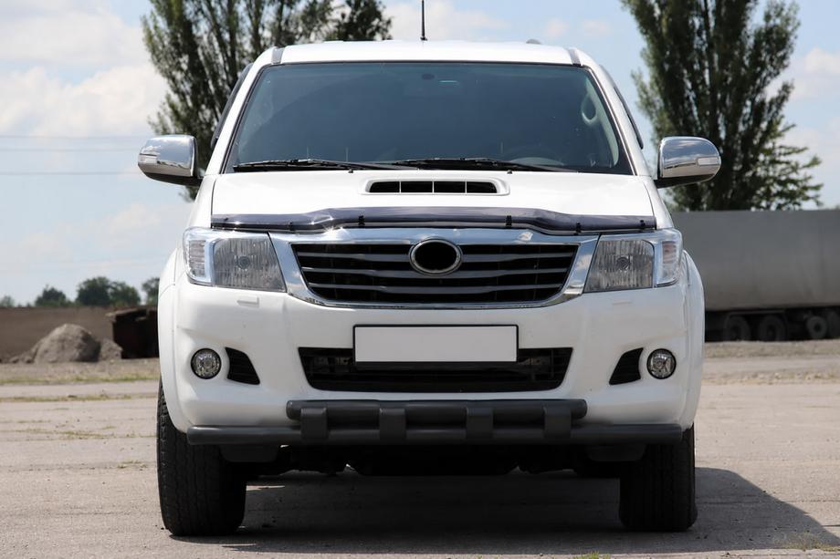 Toyota Hilux 2006–2015 Frontskydd ST015 Black (rostfritt stål) Image