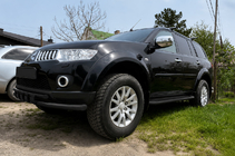 Mitsubishi Pajero Sport 2008–2015 Frontskydd ST015 Black (rostfritt stål) foto 1