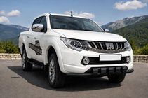 Mitsubishi L200 2015–2024 Frontbåge ST015 Black (rostfritt stål) foto 1