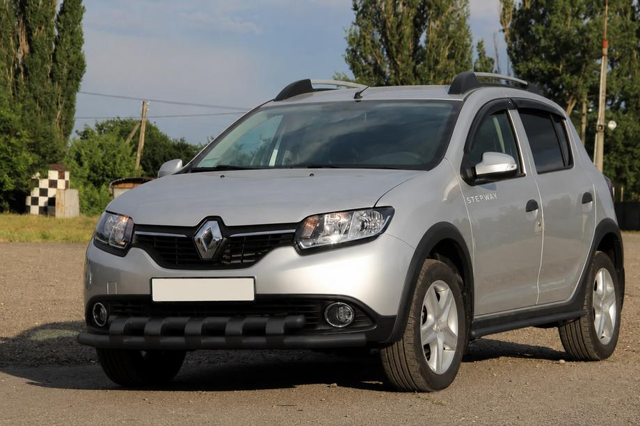 Renault Sandero 2013–2022 Frontbåge ST015 Black (rostfritt stål) Image