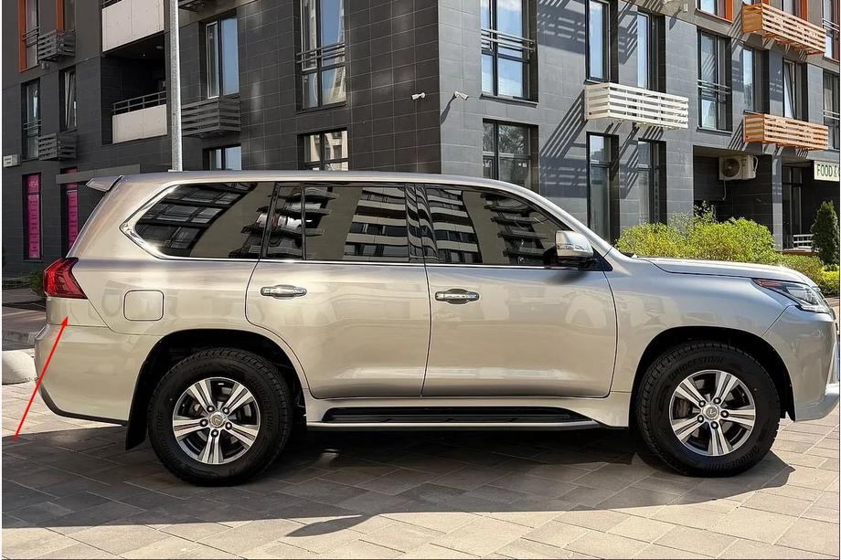Lexus LX570/450d 2008–2022 List till bakre stötfångare/skärm 2016-2021 (under baklyktan) Image