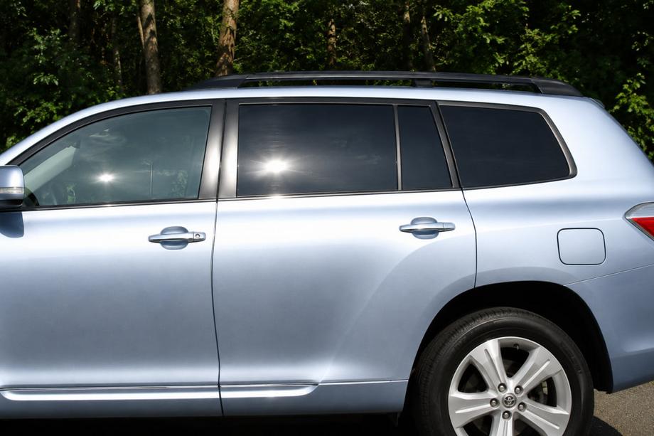 Toyota Highlander 2008–2013 Takrails svarta OEM (aluminium) Image
