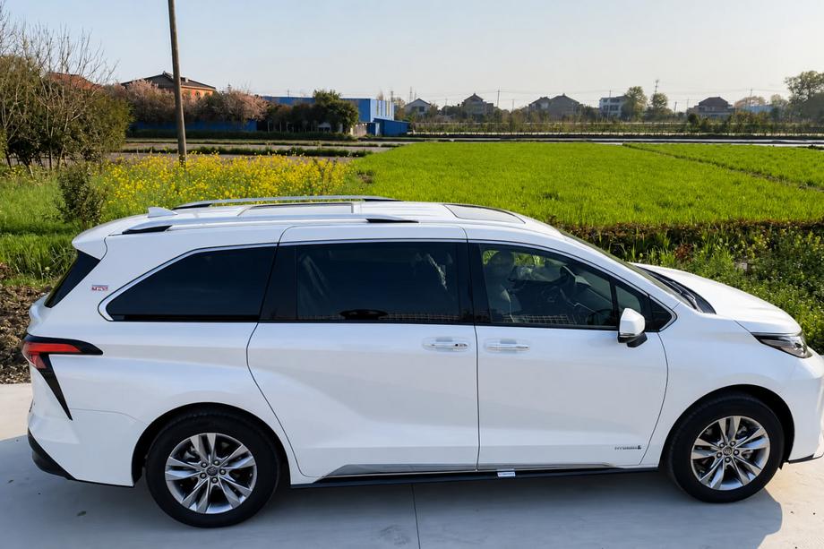 Toyota Sienna 2020– Integrerade takrails grå OEM (aluminium) Image