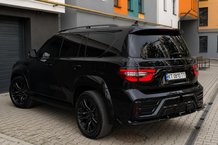 Nissan Patrol Y62 2010–2024 Svarta takrails (aluminium) Image