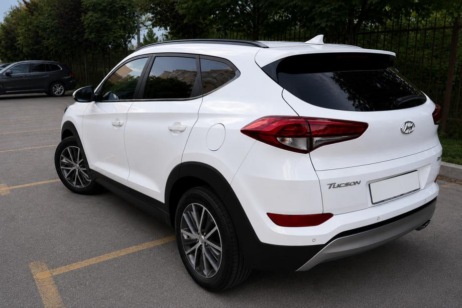 Hyundai Tucson TL 2016–2021 Integrerade takräcken, svarta OEM (ABS-plast, montering med lim) Foto 3