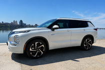 Mitsubishi Outlander 2021– Integrerade takräcken grå OEM (aluminium, montering med lim) foto 3