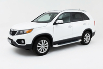 Kia Sorento II XM 2009–2014 Sidosteg Allmond White (2 st, aluminium) foto 1