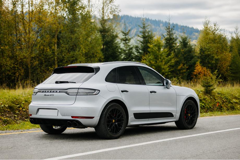 Porsche Macan 2014–2024 Integrerade takrails, svarta OEM (aluminium, montering med lim) Image