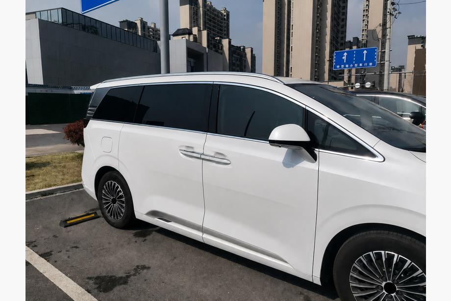Denza D9 2022– Integrerade takräcken grå OEM (aluminium, montering med lim) Image