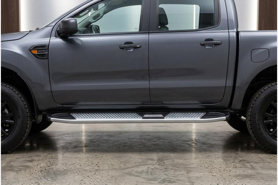 Mazda BT-50 2007–2012 Mevsim Grey sidosteg (2 st, aluminium) Image