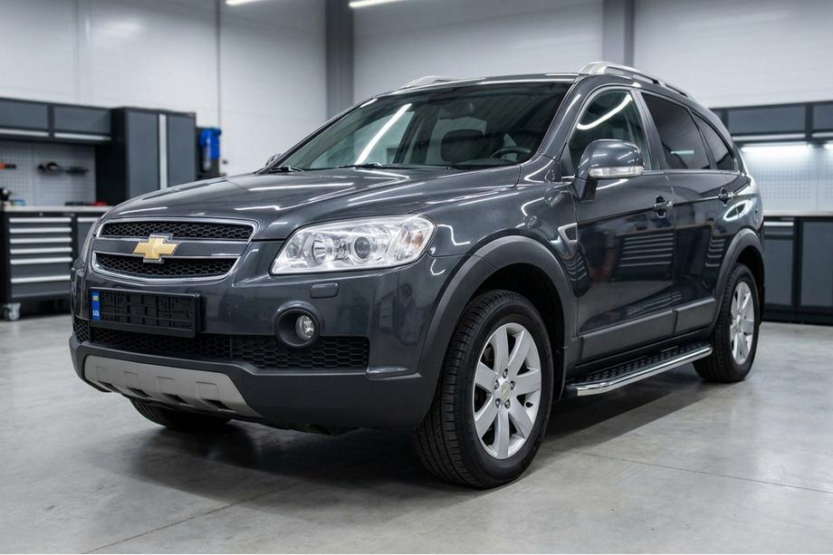 Chevrolet Captiva 2006–2019 Sidosteg BlackLine (2 st, aluminium) Image