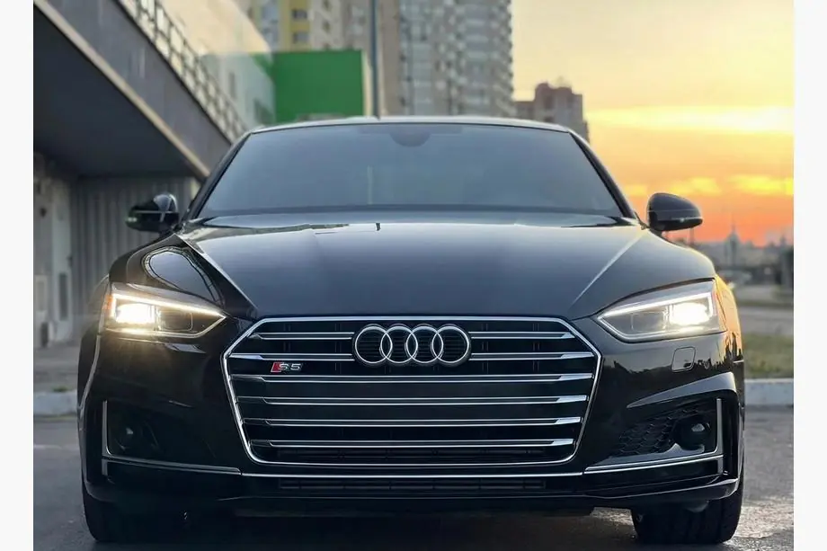 Audi A5 2016–2025 Frontgrill S-style (2016-2019, med krom) Image