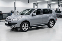 Citroen C-Crosser 2007–2013 Sidosteg BlackLine (2 st, aluminium) foto 1