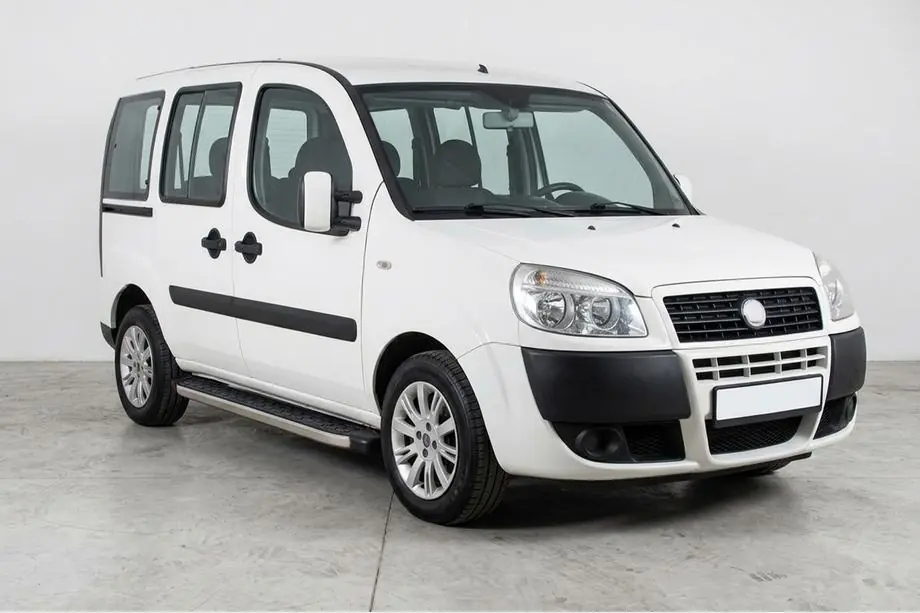 Fiat Doblo I 2005–2010 Sidosteg BlackLine (2 st, aluminium) Image