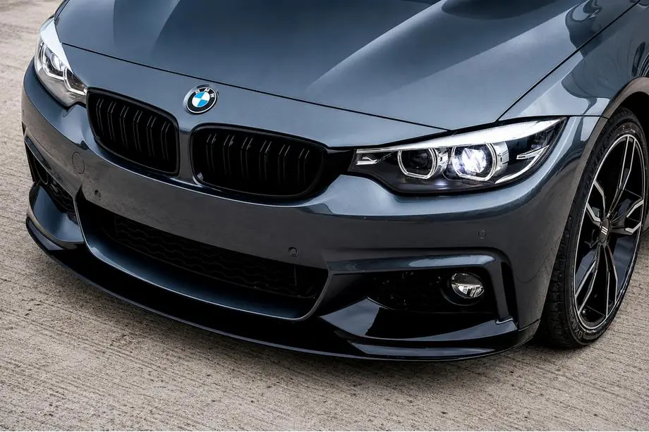 BMW 4-serie F32/F33/F36 2012–2020 MP-Style frontläpp (för M-Sport, blanksvart) Image