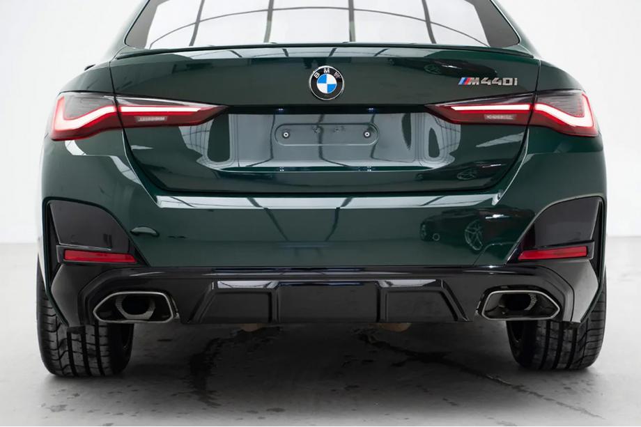 BMW 4-serien G22/23/26 2020– Bakre stötfångardiffusor med avgasändrör (för G26 M-Sport) Image