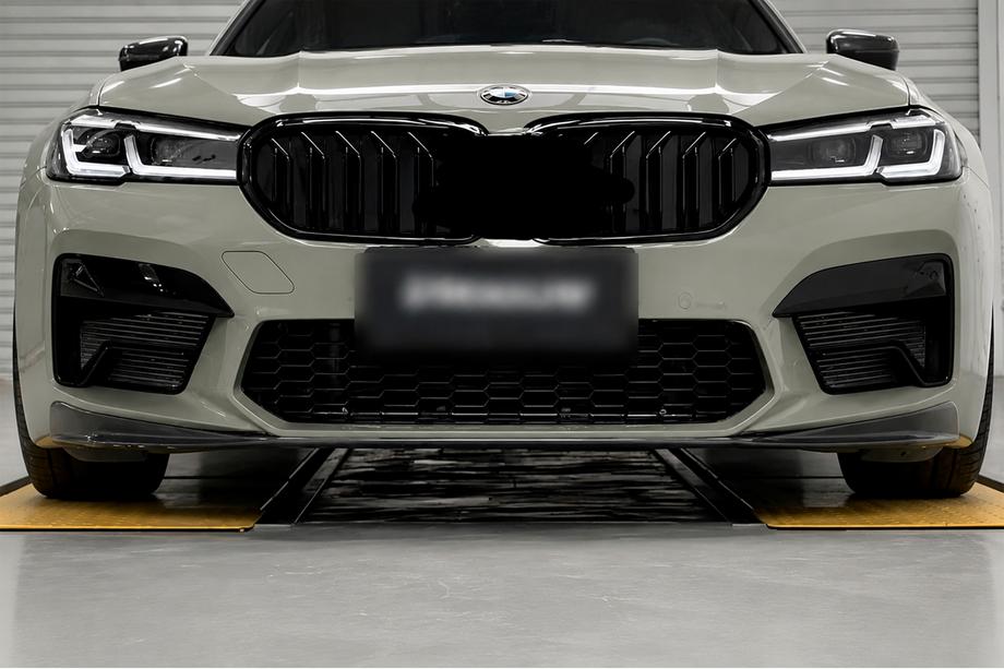 BMW 5-serien G30/G31 2017–2023 Frontläpp Lip CS-Style (för M5 2020-2023, ABS) Foto 1