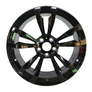Smidda fälgar DH-Style V9 R22