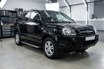 Hyundai Tucson JM 2004– Sidosteg BlackLine (2 st, aluminium) foto 1