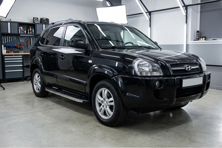 Hyundai Tucson JM 2004– Sidosteg BlackLine (2 st, aluminium) Image