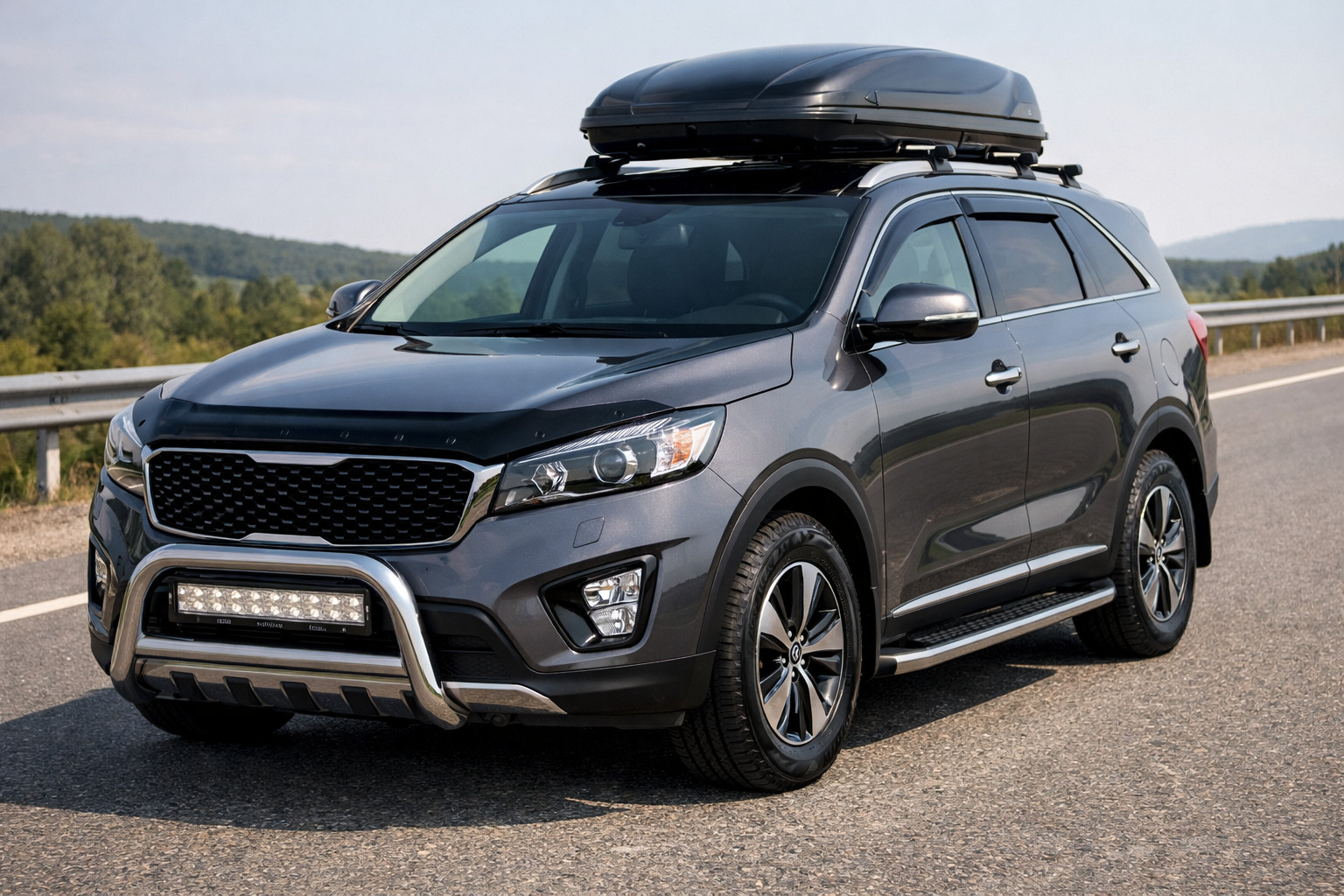 Praktisk uppgradering för Kia Sorento III UM 2014-2020 för landsväg och huvskydd