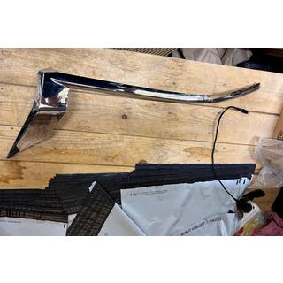Utförsäljning strålkastarögonbryn vänster (1 st, för LED) Toyota Land Cruiser Prado 150 2009–2023 foto 2