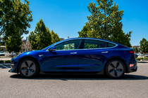 Tesla Model 3 2017– Frontläpp till främre stötfångare Lip Fast (för 2017-2023) foto 5