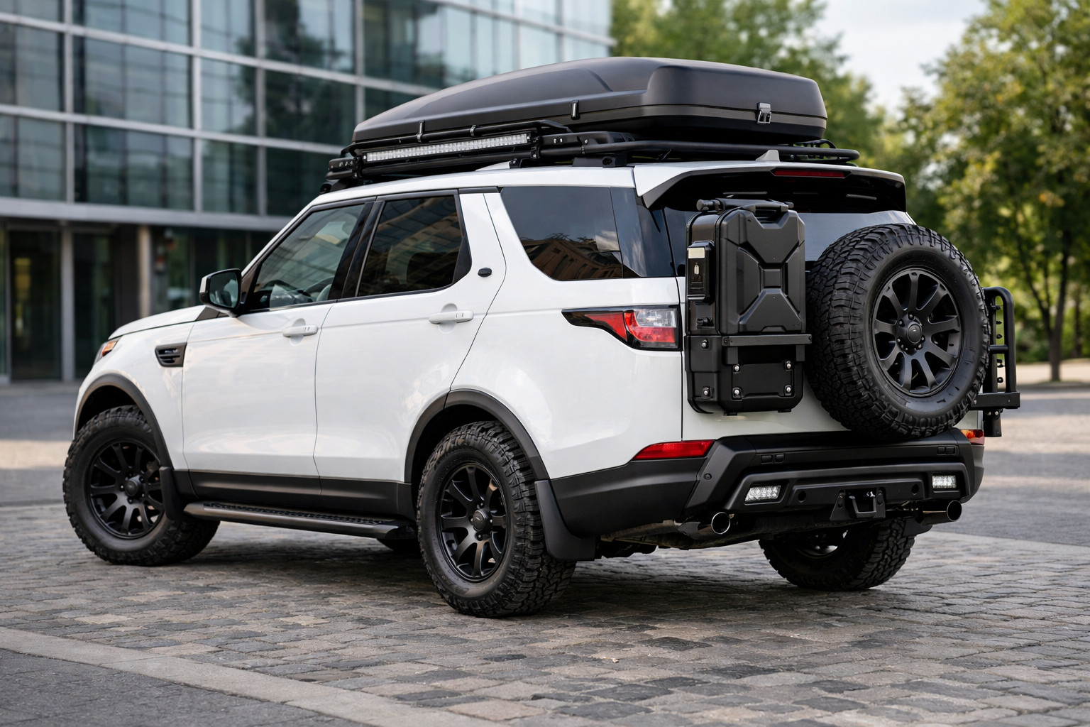 Uppgraderingspaket för Land Rover Discovery 5 efter köp – stad och resor