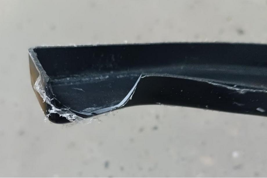 BMW 5-serien F10/F11 2010–2016 Rea Frontläpp DPT V2 (för M5, blanksvart) Foto 2