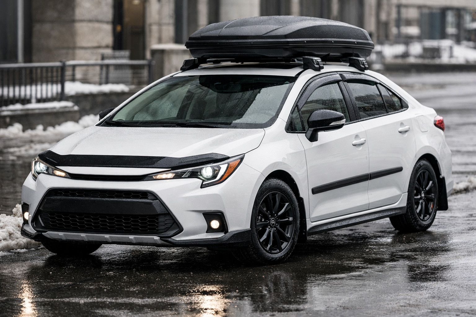 Vad du ska montera på Toyota Corolla 2019+ för stadskörning i regn och slask