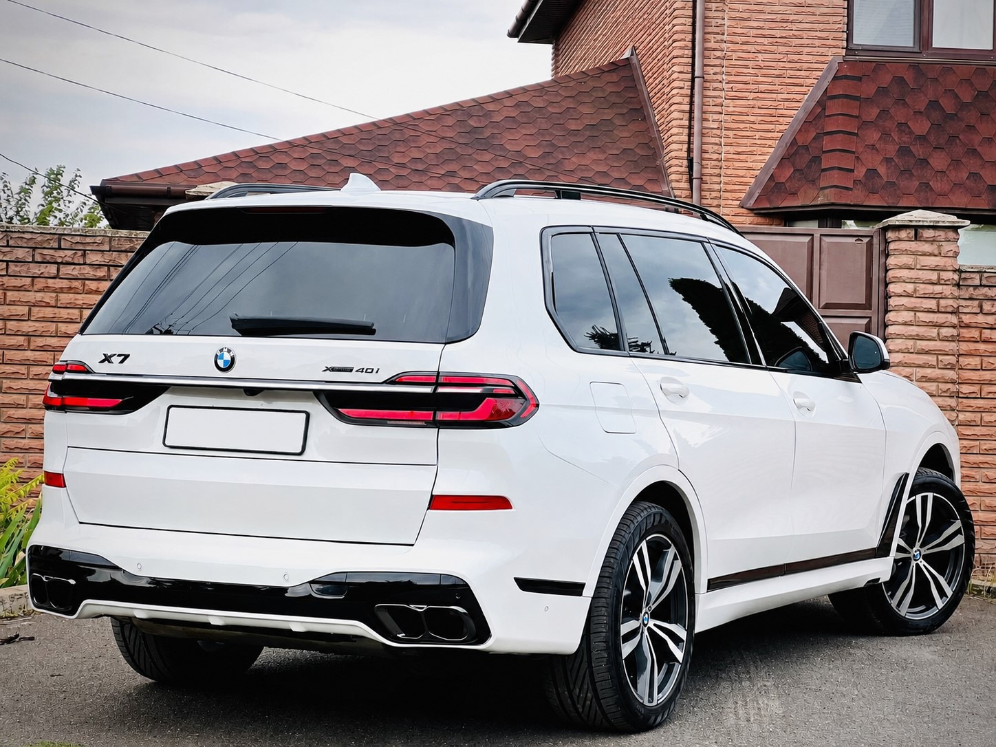 BMW X7 G07 2019–: montering av LCI M-Performance facelift-kit