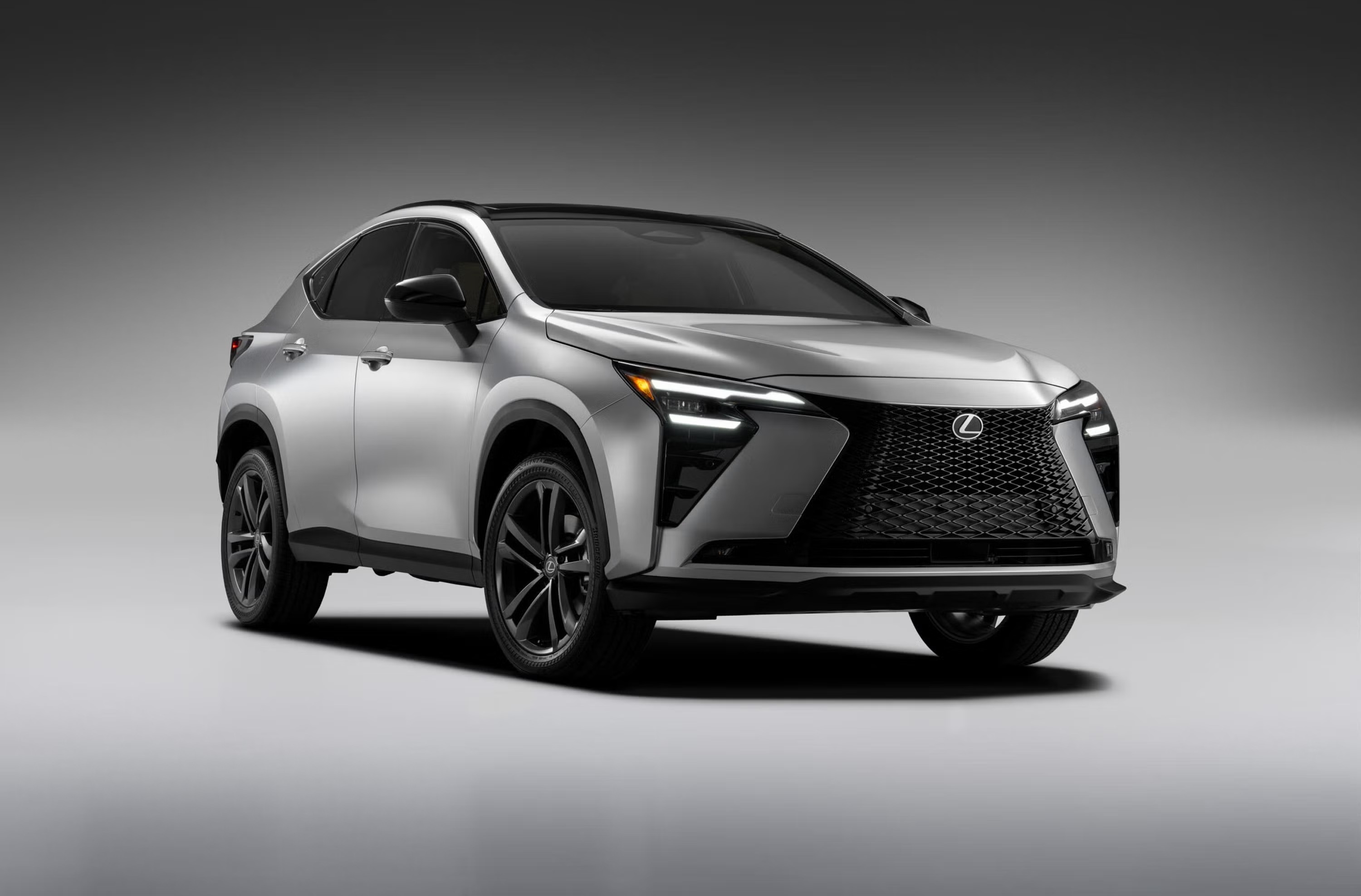 Lexus NX 2027 Facelift: ny design, interiör och nästan 100 km på el