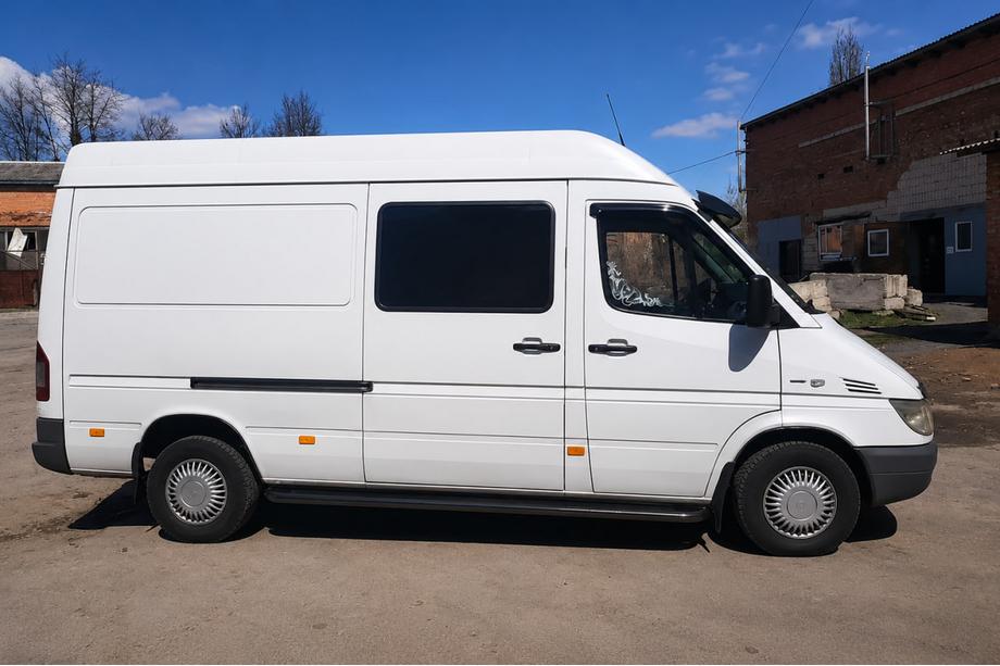 Volkswagen LT 1995–2006 Premium Black sidosteg (2 st, rostfritt stål) Image