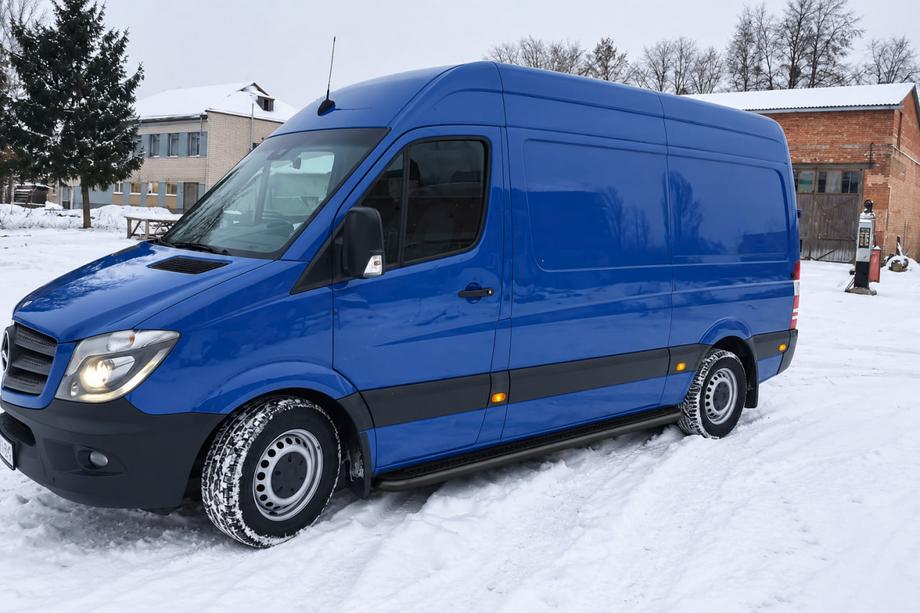Volkswagen Crafter 2006–2016 Premium Black sidosteg (2 st, rostfritt stål) Ø60, mellanhjulbas Foto 2