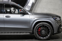 Mercedes GLS X167 2019– AMG GLS63 främre hjulhusbreddare foto 1