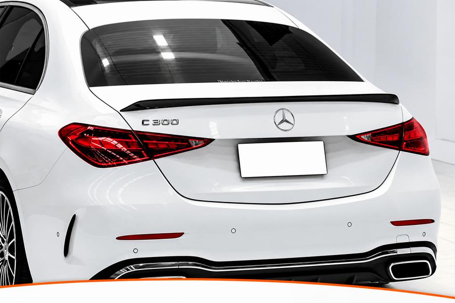 Mercedes C-klass W206 2022– DPT spoiler (svart högglans) Image