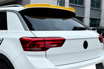 Volkswagen T-Roc 2017–2025 DPT spoiler (svart högglans) foto 1